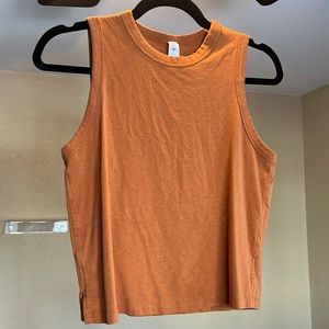 Lululemon cropped brown tank! Size 4